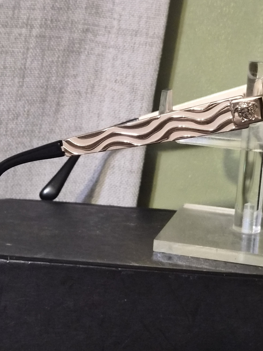Women's Gold-Tone Wavy Temple Eyewear Arm